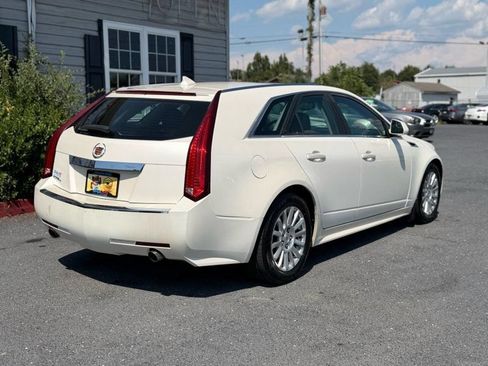 Used 2011 Cadillac CTS Luxury AWD/4WD image 5
