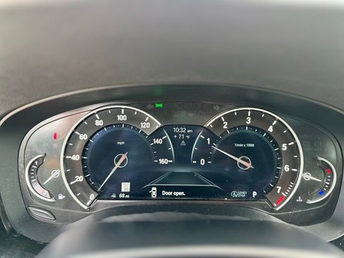 Used 2019 BMW 530i xDrive w/ Convenience Package AWD/4WD image 33
