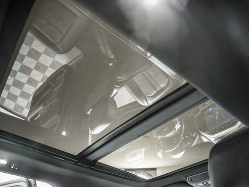 Used 2022 Ford F350 Platinum w/ Tremor Off-Road Package image 42