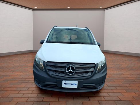 Used 2018 Mercedes-Benz Metris image 3