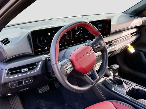 New 2025 Kia K4 GT-Line image 9