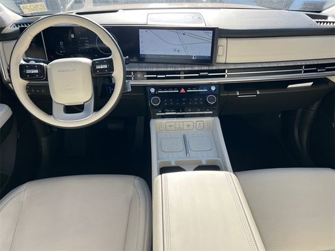 Used 2024 Hyundai Santa Fe Calligraphy image 23