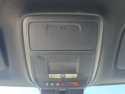 Used 2026 Chevrolet Traverse LT w/ Driver Confidence Package AWD/4WD image 19