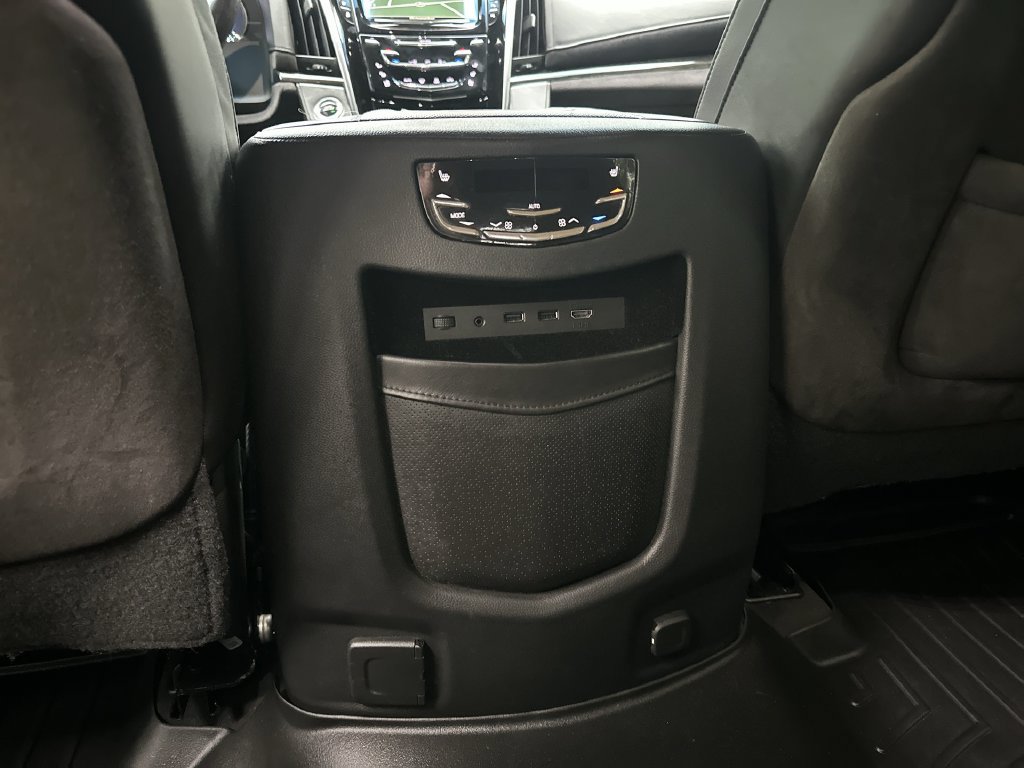 Certified 2019 Cadillac Escalade Platinum AWD/4WD image 22