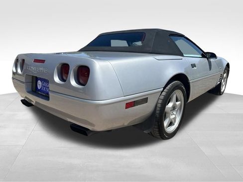 Used 1996 Chevrolet Corvette Convertible RWD image 6