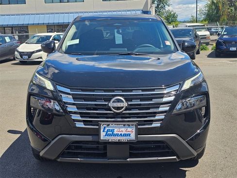 New 2025 Nissan Rogue SV image 2