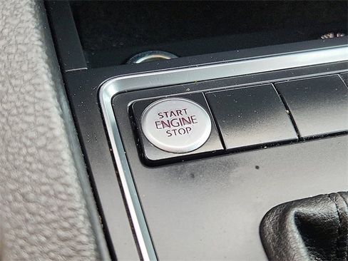 Used 2015 Volkswagen Jetta SE image 13