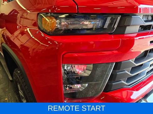 Used 2024 Chevrolet Silverado 2500 Custom w/ Custom Convenience Package AWD/4WD image 5