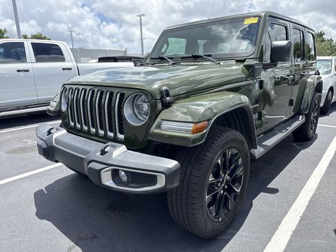 Used 2021 Jeep Wrangler Unlimited Sahara AWD/4WD image 5