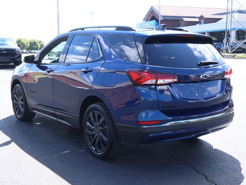 Used 2022 Chevrolet Equinox RS w/ Infotainment Package image 7