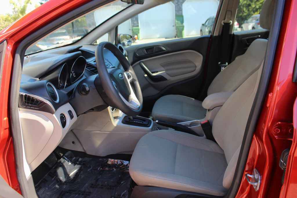 Used 2018 Ford Fiesta SE FWD image 26