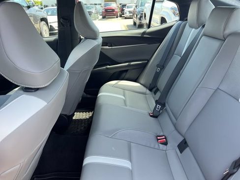 Used 2025 Toyota Camry SE FWD image 23