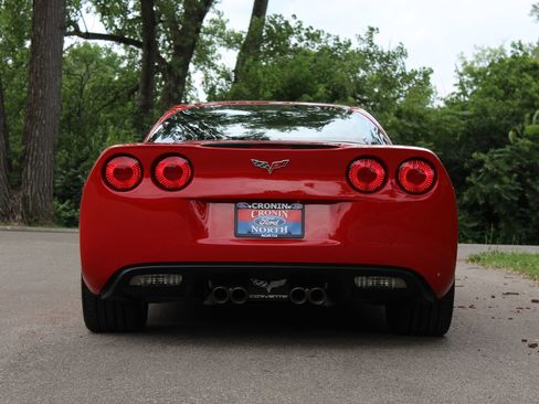 Used 2007 Chevrolet Corvette Coupe w/ Preferred Equipment Group RWD image 7