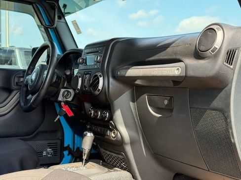 Used 2017 Jeep Wrangler Unlimited Sport w/ Quick Order Package 24S image 15