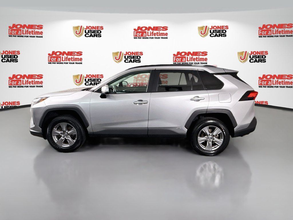 Used 2023 Toyota RAV4 XLE AWD/4WD image 13