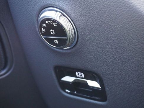 Certified 2025 Mercedes-Benz GLC 300 4MATIC image 32