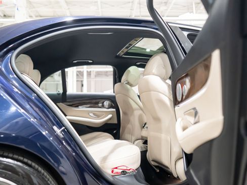 Used 2017 Mercedes-Benz E 300 4MATIC image 19