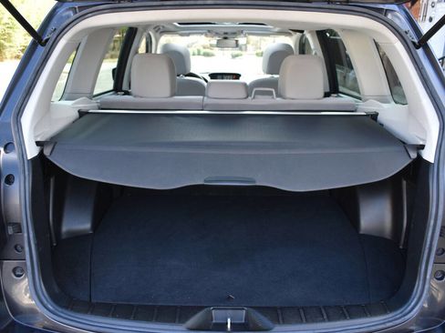 Used 2018 Subaru Forester 2.5i Premium w/ All-Weather Package image 10