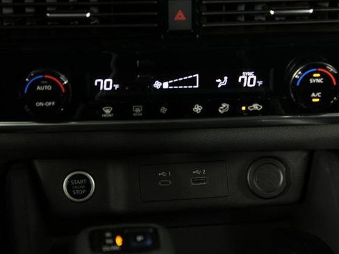 Certified 2022 Nissan Rogue SV image 18