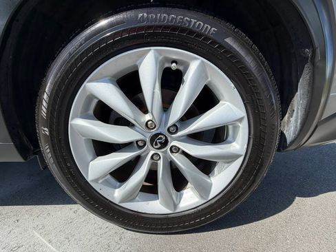 Used 2019 INFINITI QX50 Luxe FWD image 14