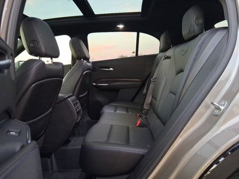 Used 2024 Cadillac XT4 Sport w/ Technology Package image 19