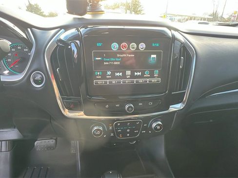 Used 2019 Chevrolet Traverse LT image 32