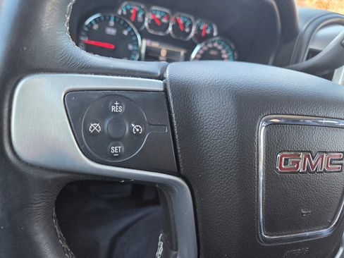 Used 2017 GMC Sierra 1500 SLE w/ SLE Value Package image 12