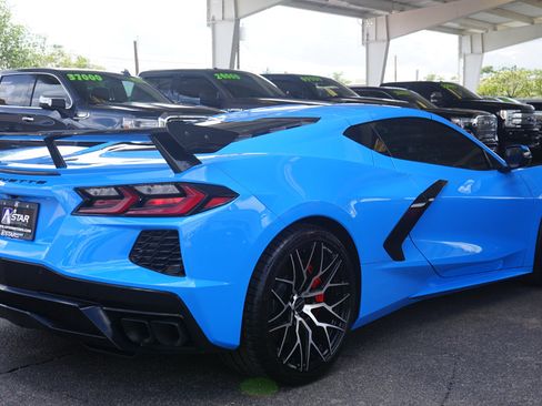 Used 2023 Chevrolet Corvette Stingray Coupe w/ Z51 Performance Package image 3