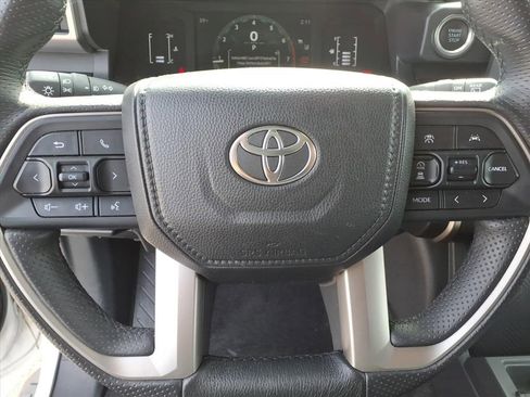 Certified 2025 Toyota 4Runner SR5 image 19