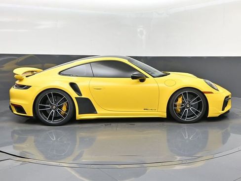 Used 2022 Porsche 911 Turbo S w/ 911 Turbo Sportdesign Package image 2