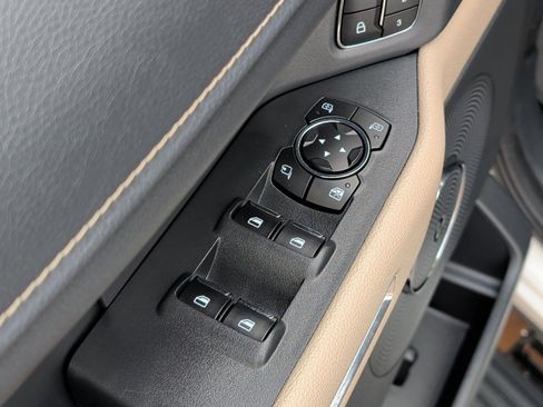 Used 2024 Ford Expedition Max Limited AWD/4WD image 9