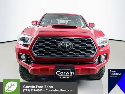 Used 2021 Toyota Tacoma TRD Sport image 2