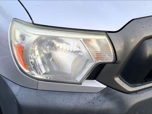 Used 2013 Toyota Tacoma 2WD Regular Cab image 19