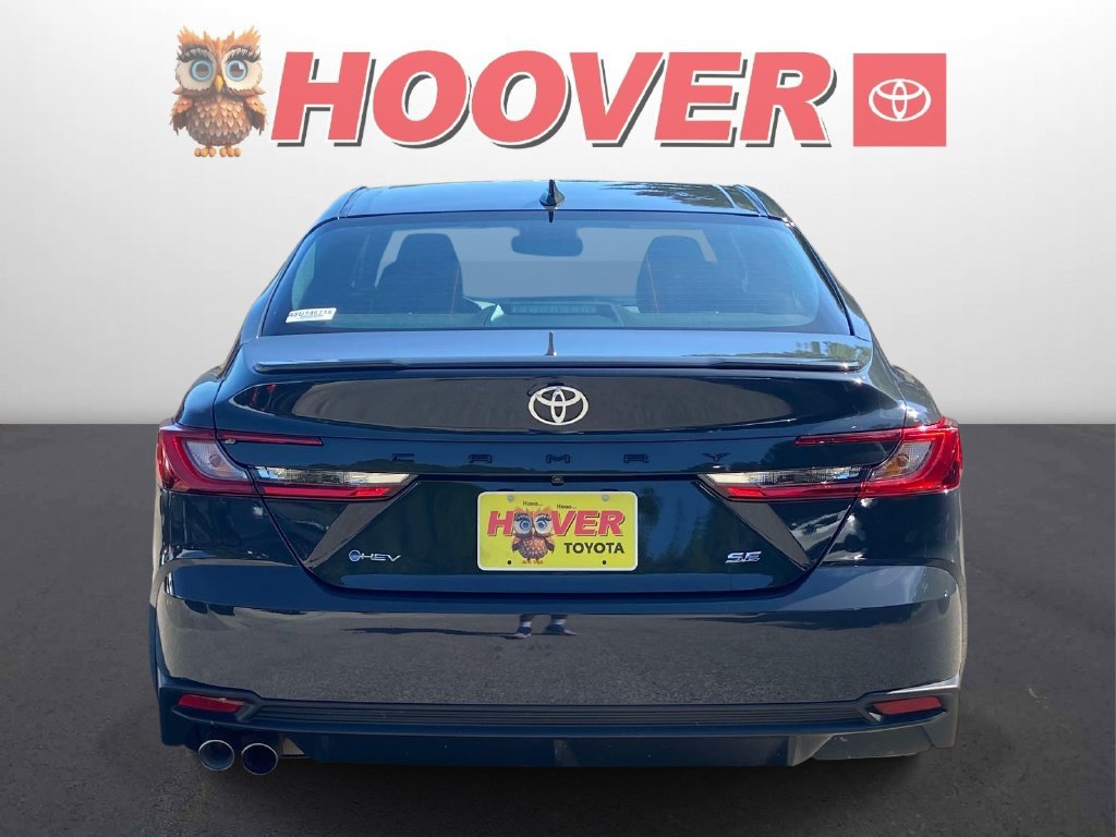 Used 2025 Toyota Camry SE w/ Convenience Package FWD image 3