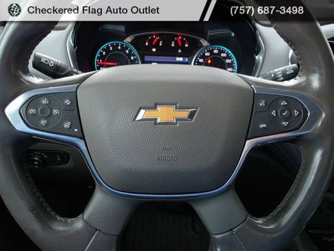 Used 2021 Chevrolet Traverse Premier FWD image 13