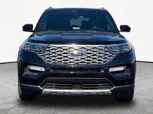 Used 2020 Ford Explorer Platinum w/ Premium Technology Package AWD/4WD image 2