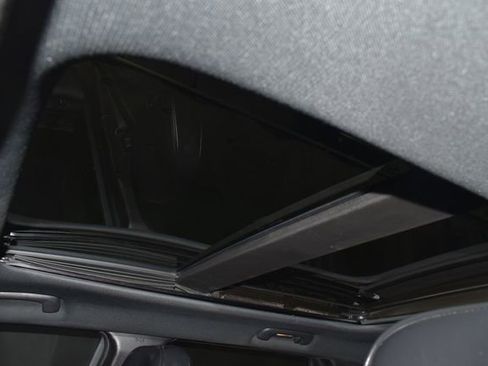 Used 2014 Jeep Grand Cherokee Overland w/ Advanced Technology Group image 12