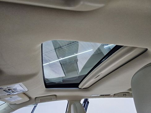 Used 2018 Toyota Highlander XLE image 41