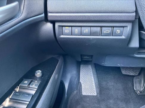 Used 2025 Toyota Camry LE FWD image 32
