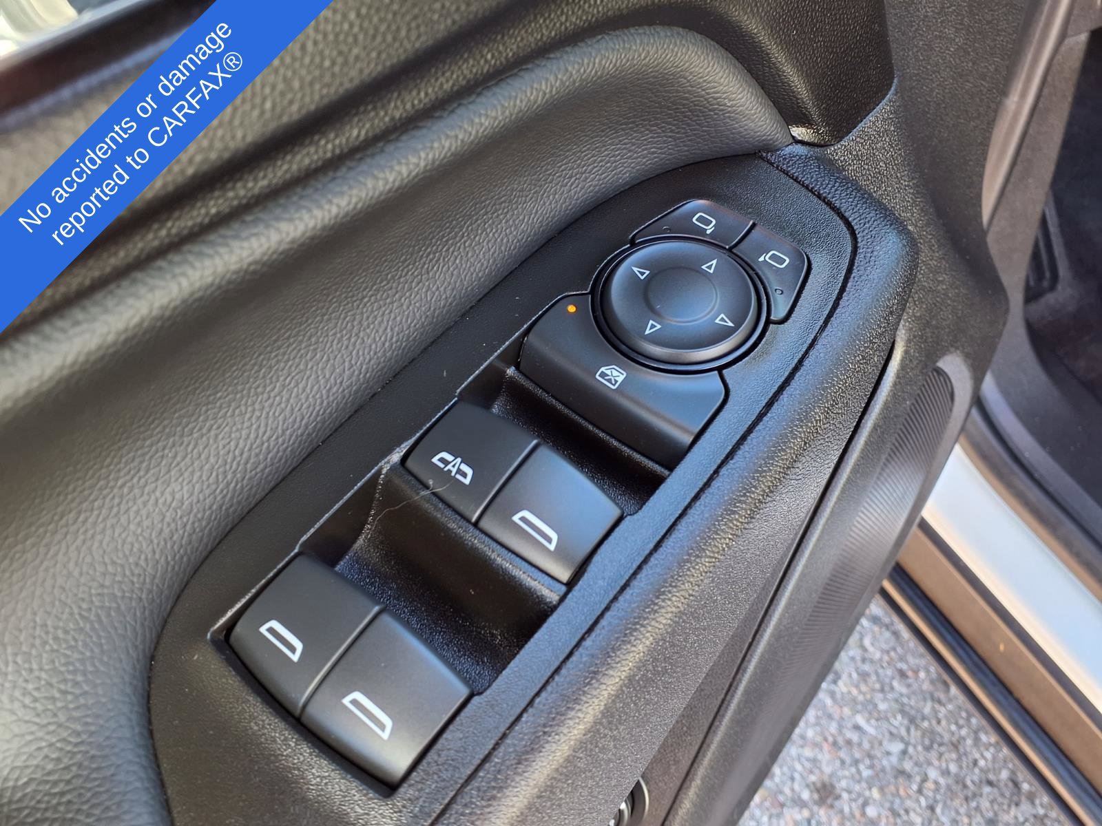 Used 2024 Chevrolet Equinox LT w/ LPO, Floor Liner Package FWD image 16