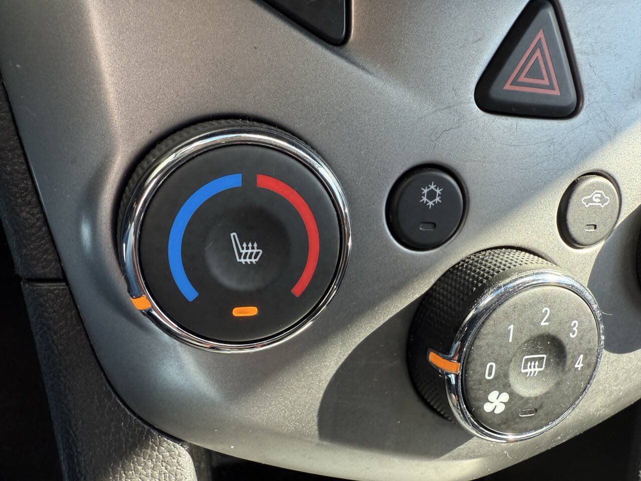 Used 2017 Chevrolet Sonic Premier FWD image 19