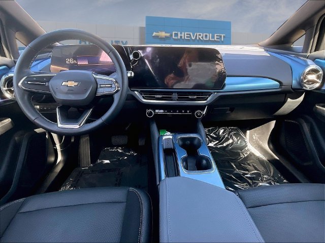 Certified 2024 Chevrolet Equinox EV LT w/ LPO, Active Package FWD image 9