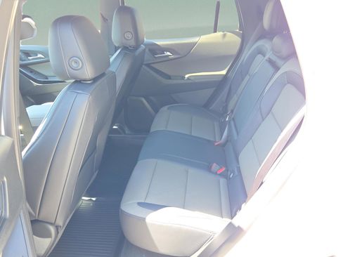 New 2026 Chevrolet Equinox LT w/ Convenience Package II FWD image 30