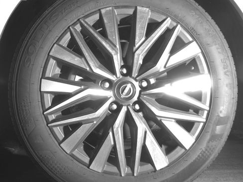 Used 2025 Nissan Altima 2.5 SV image 12