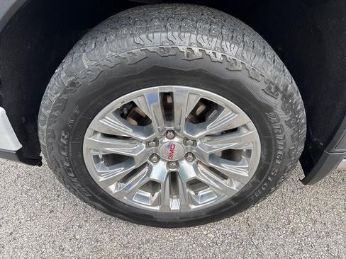 Used 2022 GMC Sierra 1500 Denali w/ Technology Package AWD/4WD image 5