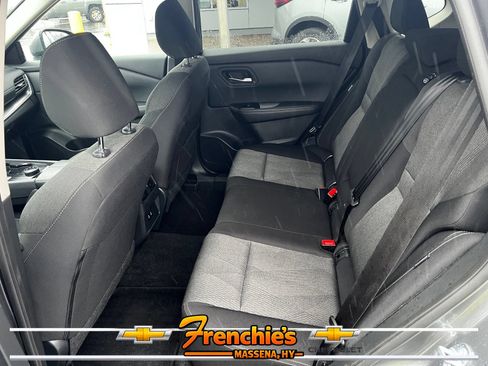 Used 2025 Nissan Rogue SV AWD/4WD image 8