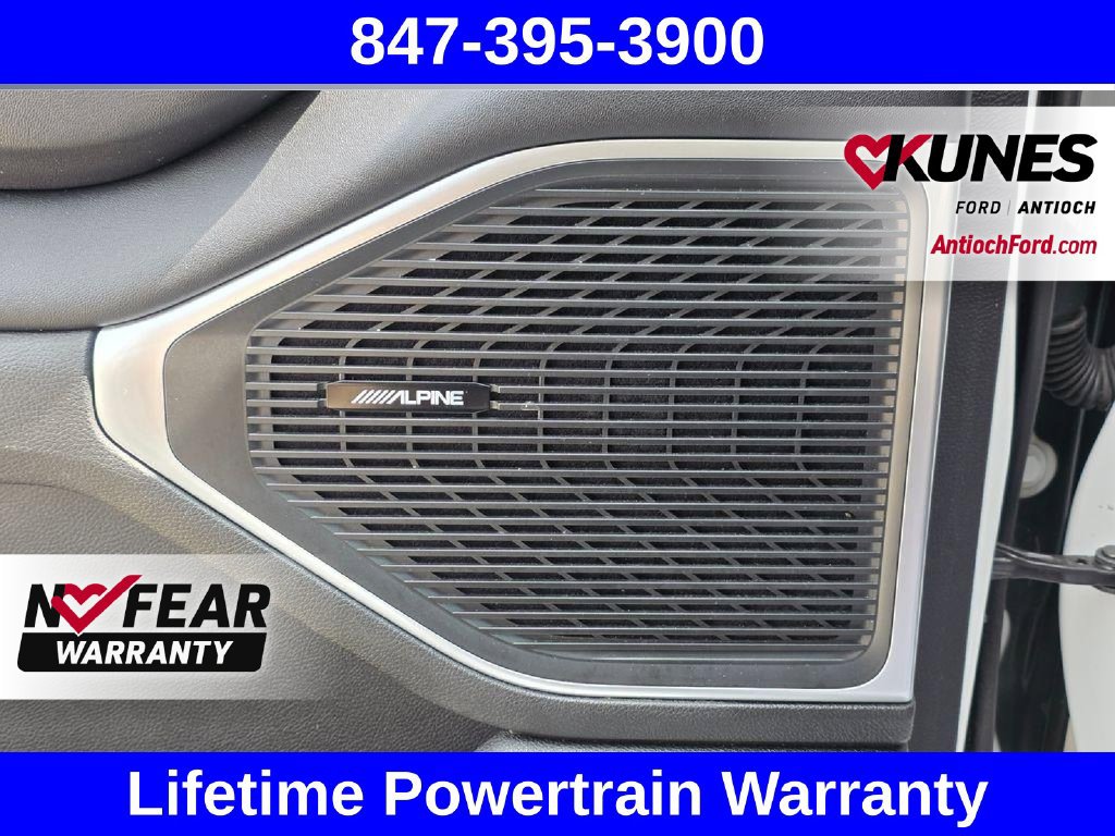 Used 2024 Jeep Wagoneer L Series II AWD/4WD image 48