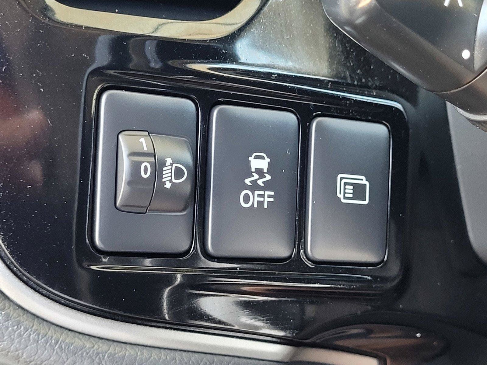 Used 2019 Mitsubishi Outlander GT AWD/4WD image 18