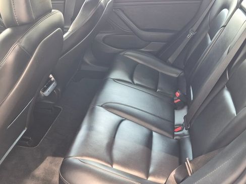 Used 2019 Tesla Model 3 Mid Range RWD image 18