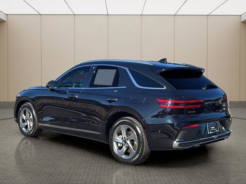 Certified 2026 Genesis GV70 2.5T Advanced image 3